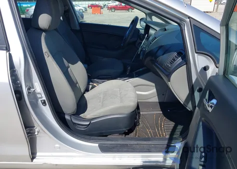 2015 Kia Forte Lx из США, поврежденный, VIN KNAFK4A6XF5297981